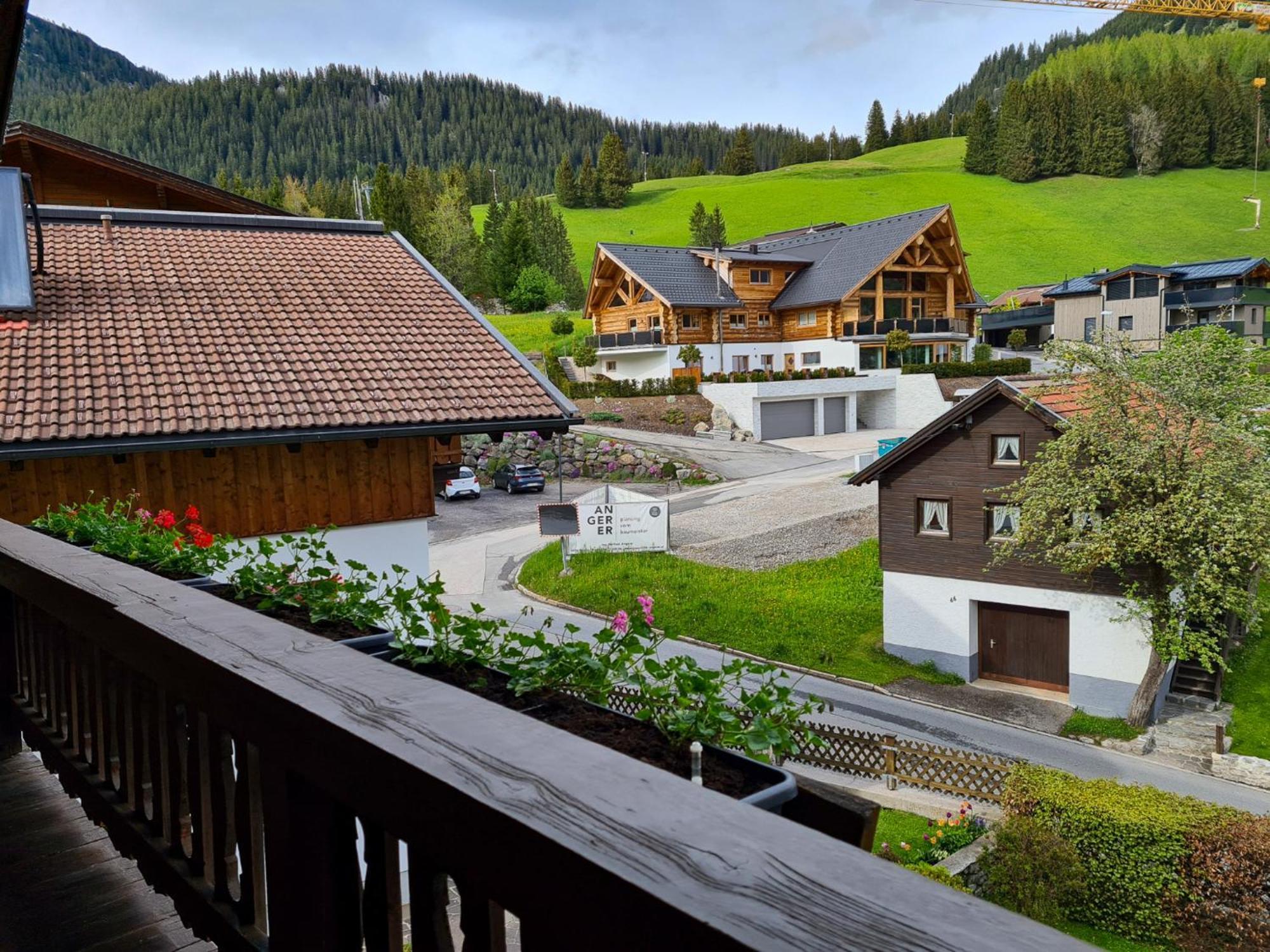 Haus Daheim Bed & Breakfast Berwang Exterior photo